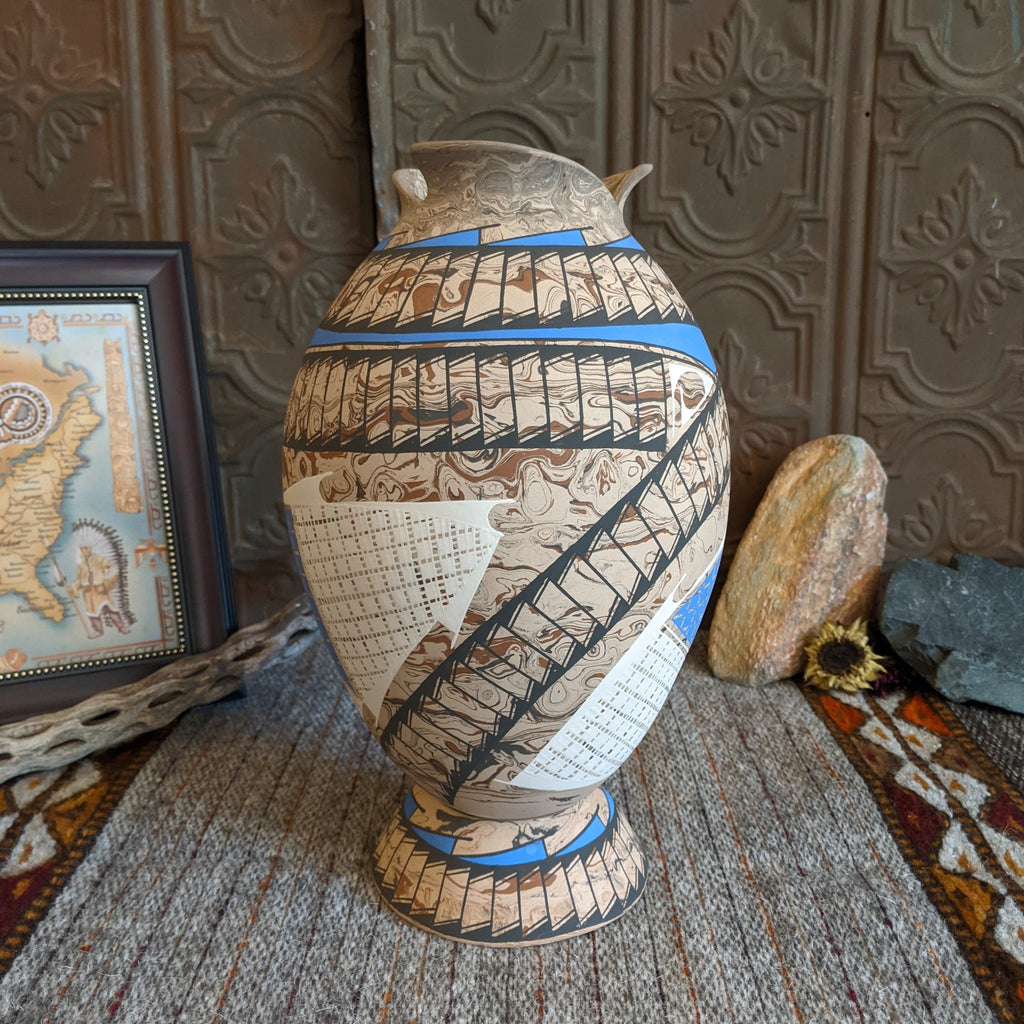 Marbled Mata Ortiz Pottery by Berenice Cota SWT-0145