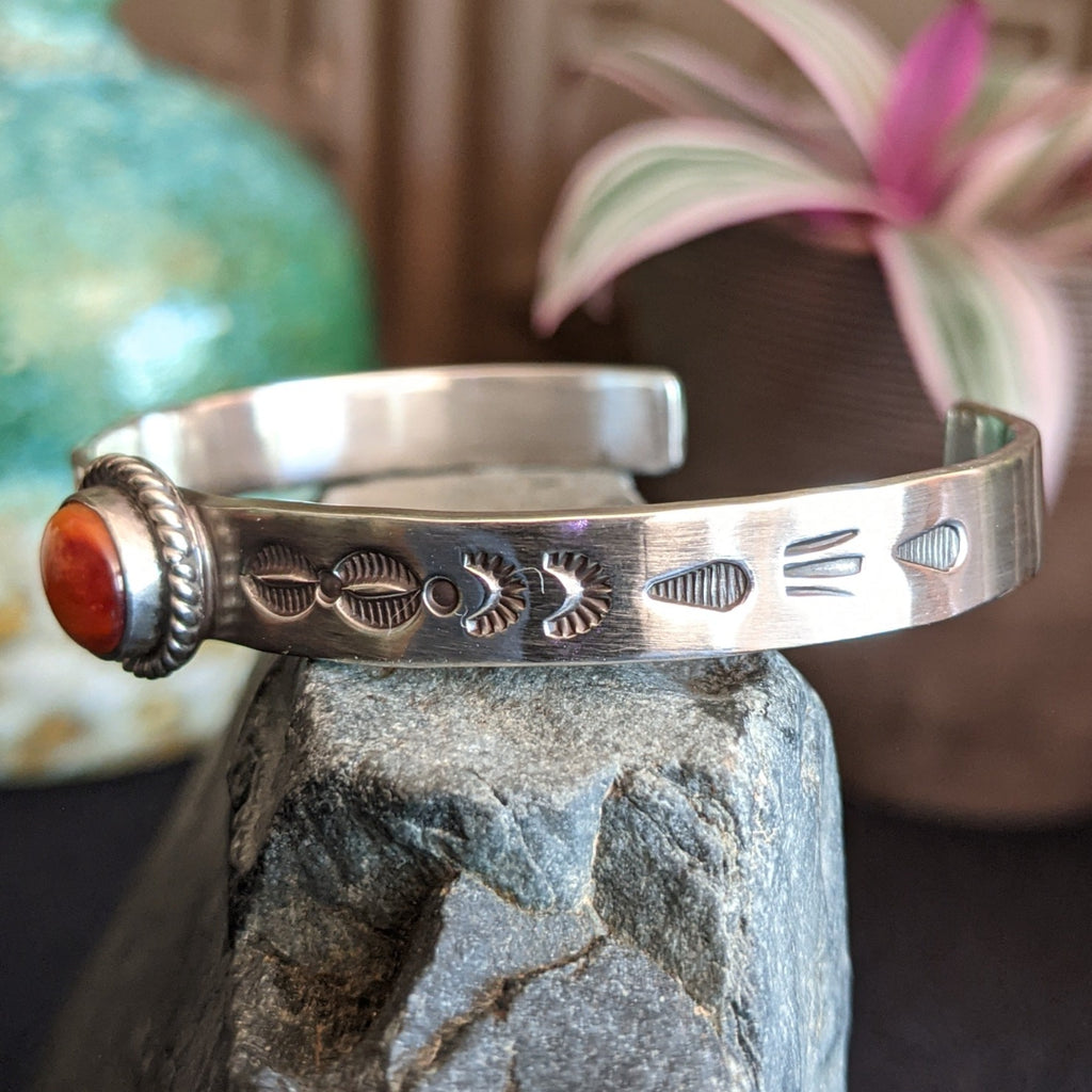 Navajo Made Orange Spiny Oyster Shell Sterling Silver Cuff GJ-BRC-0053