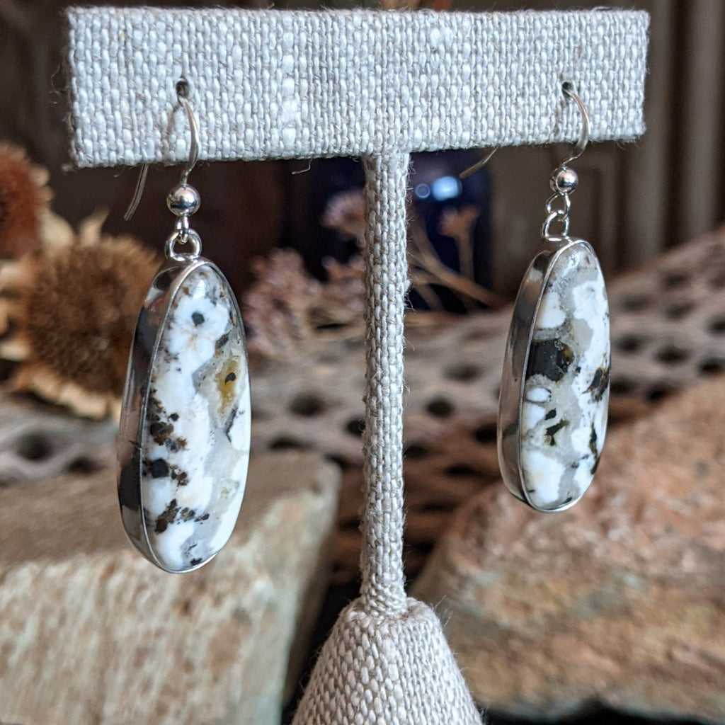 Large Oval White Buffalo Hook Earrings by Everett & Mary Teller GJ-ERN-0056