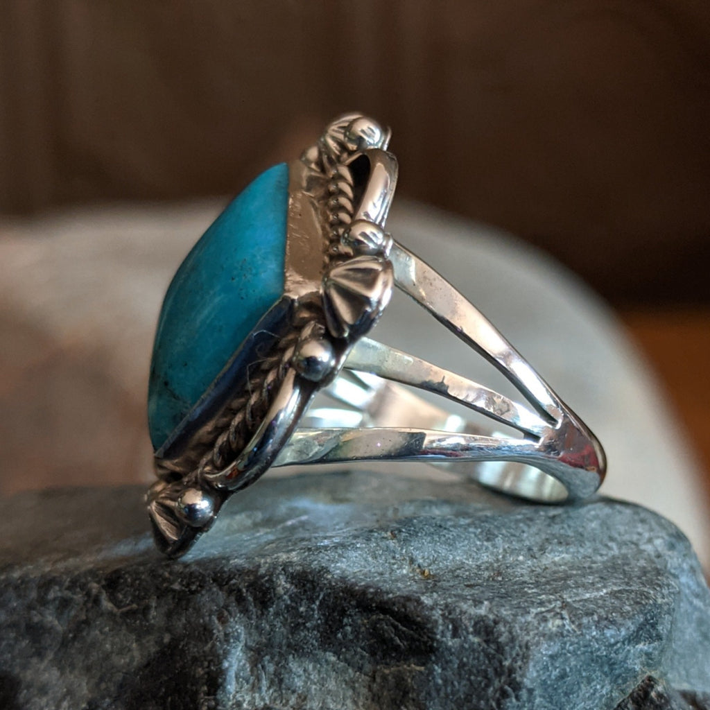 Navajo Made Square Kingman Turquoise Ring GJ-RNG-0072