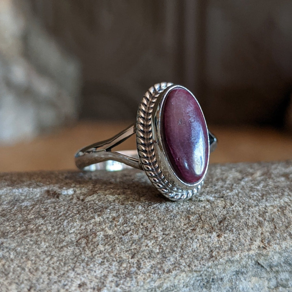 Navajo Made Purple Spiny Oyster Shell Ring SWSG-RNG-0013