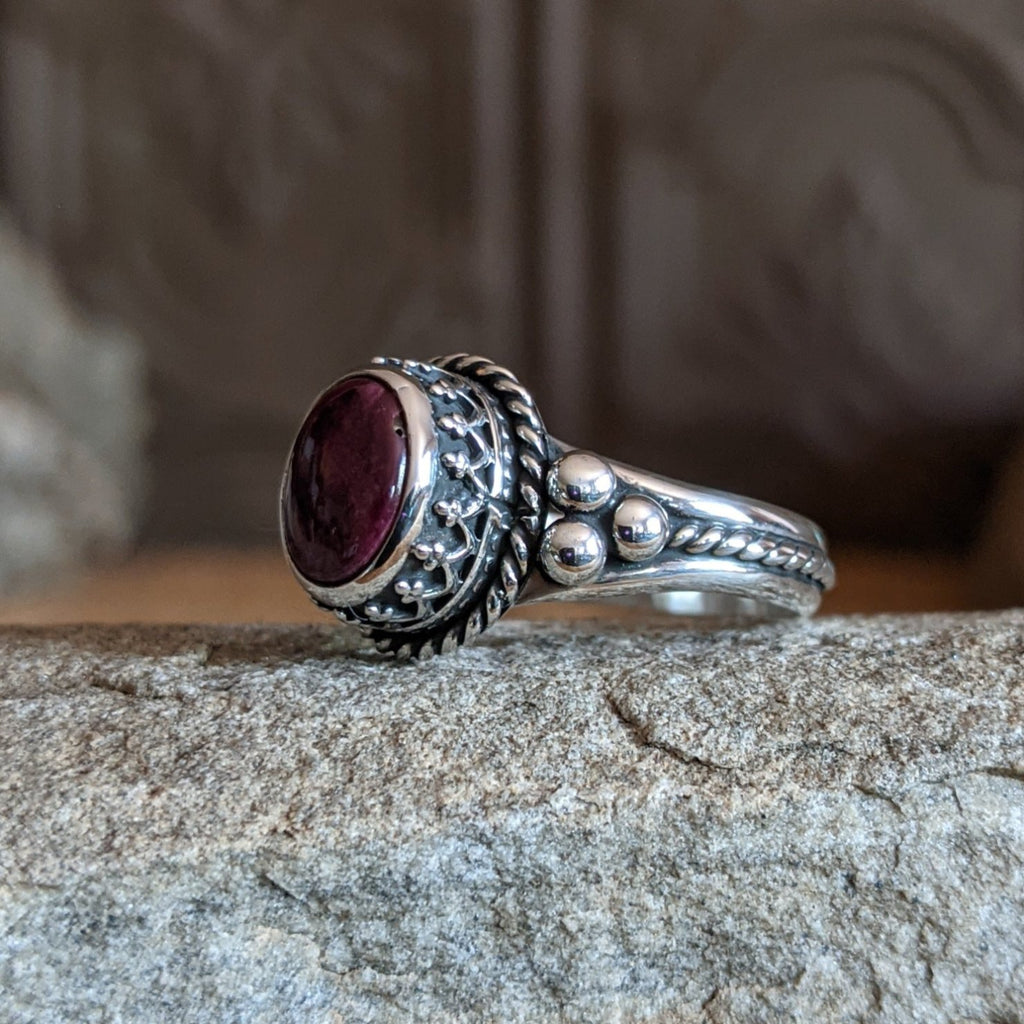 Navajo Made Purple Spiny Oyster Shell Ring SWSG-RNG-0021