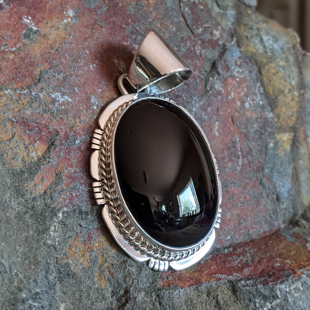 Black Onyx Pendant by Jake Sampson GJ-PND-0072