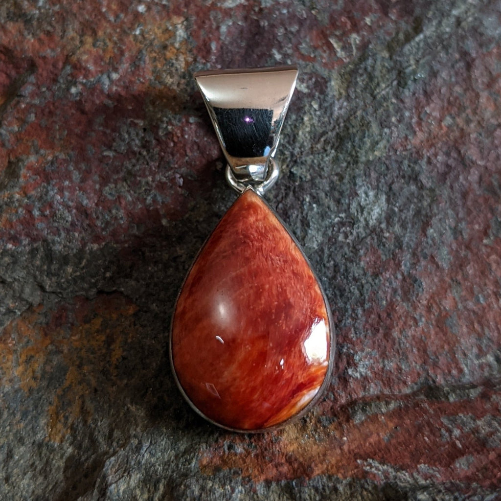 Red Spiny Oyster Shell Teardrop Pendant by Cathy Webster GJ-PND-0077