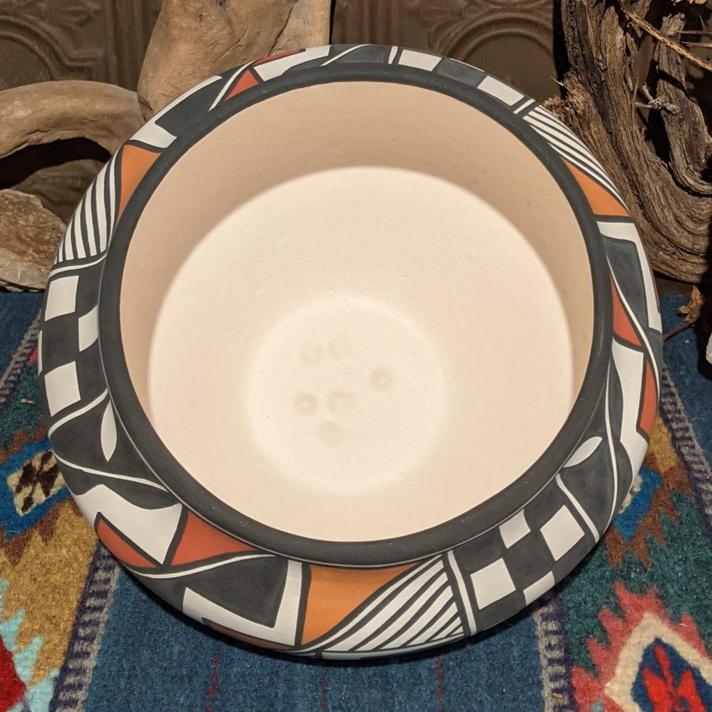 Acoma Pottery by Enoch Joe SWT-POT-0009