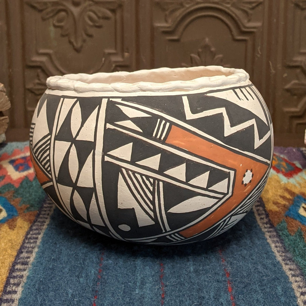 Acoma Pottery by Joyce Leno SWT-POT-0013