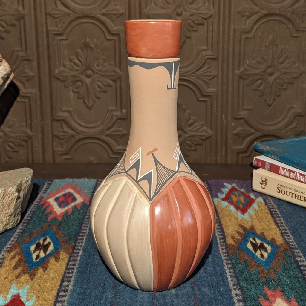 Jemez Vase by Pauline Romero SWT-POT-0042