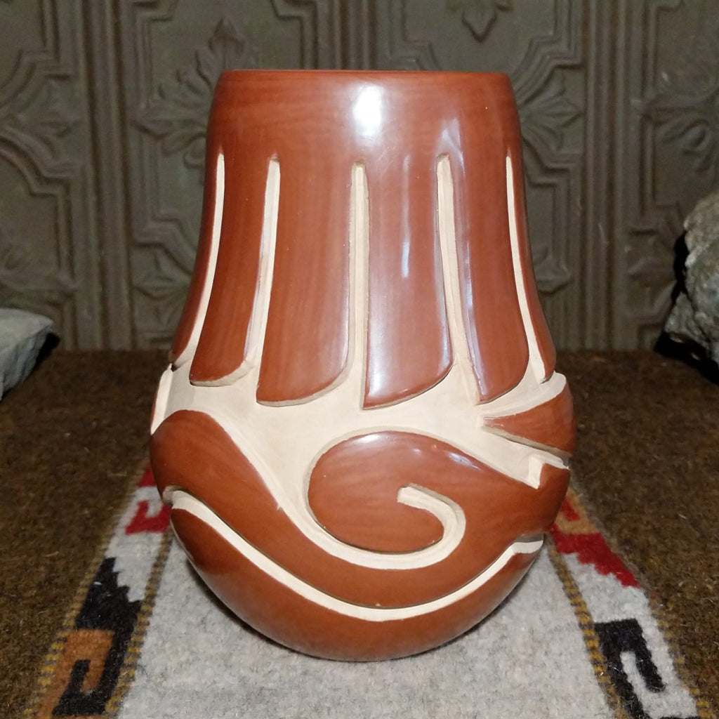 Santa Clara Vase by Victoria Martinez Tafoya SWT-POT-0059