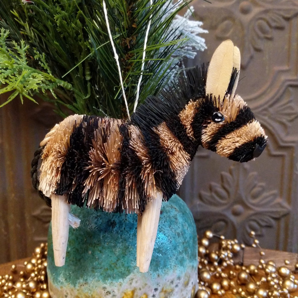 Zebra Bristle Brush Ornament GF-ORN-BRUSHARTOR86