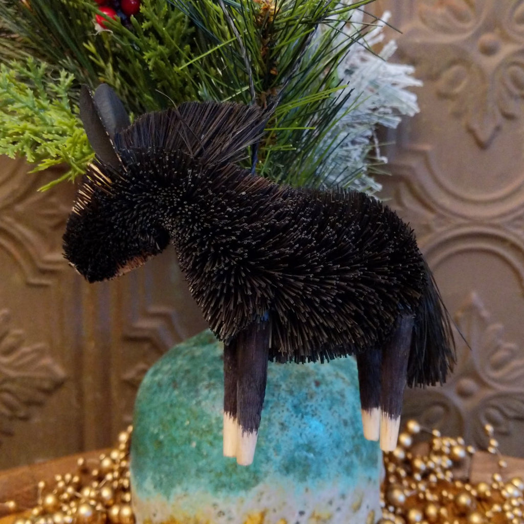 Black Horse Bristle Brush Ornament GF-ORN-BRUSHOR80B