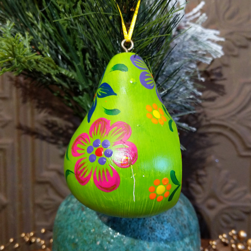 Peruvian Green Nativity Gourd Ornament GF-ORN-0008