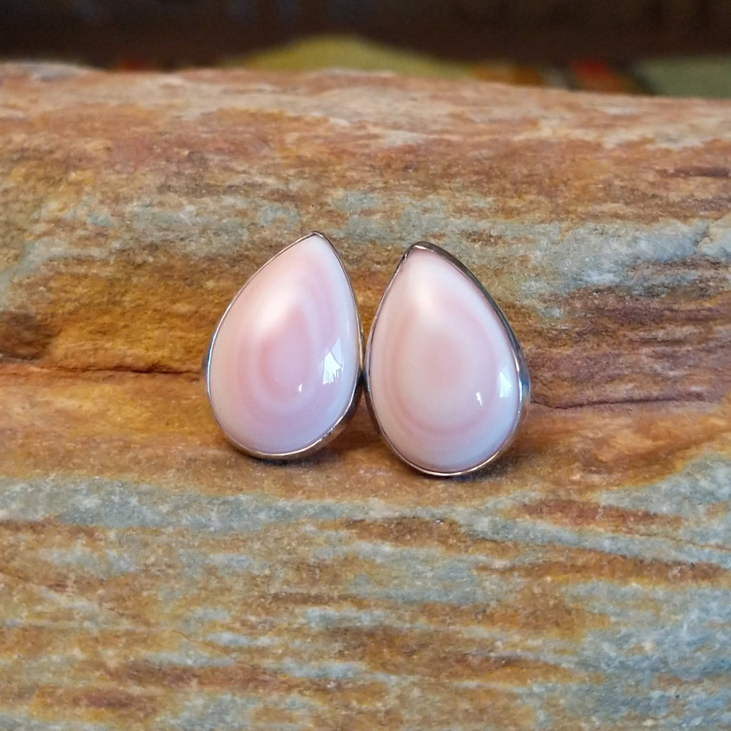 Navajo Made Pink Conch Shell Teardrop Earrings SWSG-ERN-0034