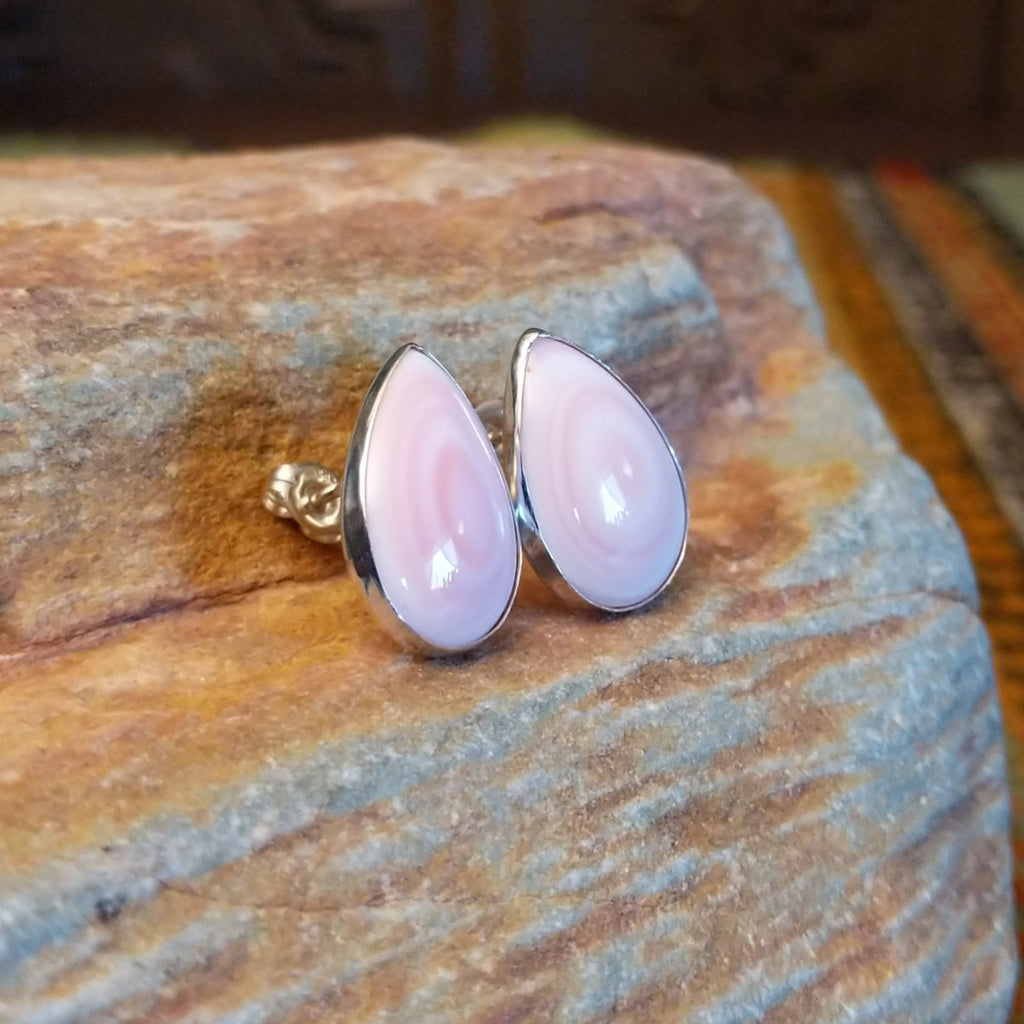 Navajo Made Pink Conch Shell Teardrop Earrings SWSG-ERN-0034