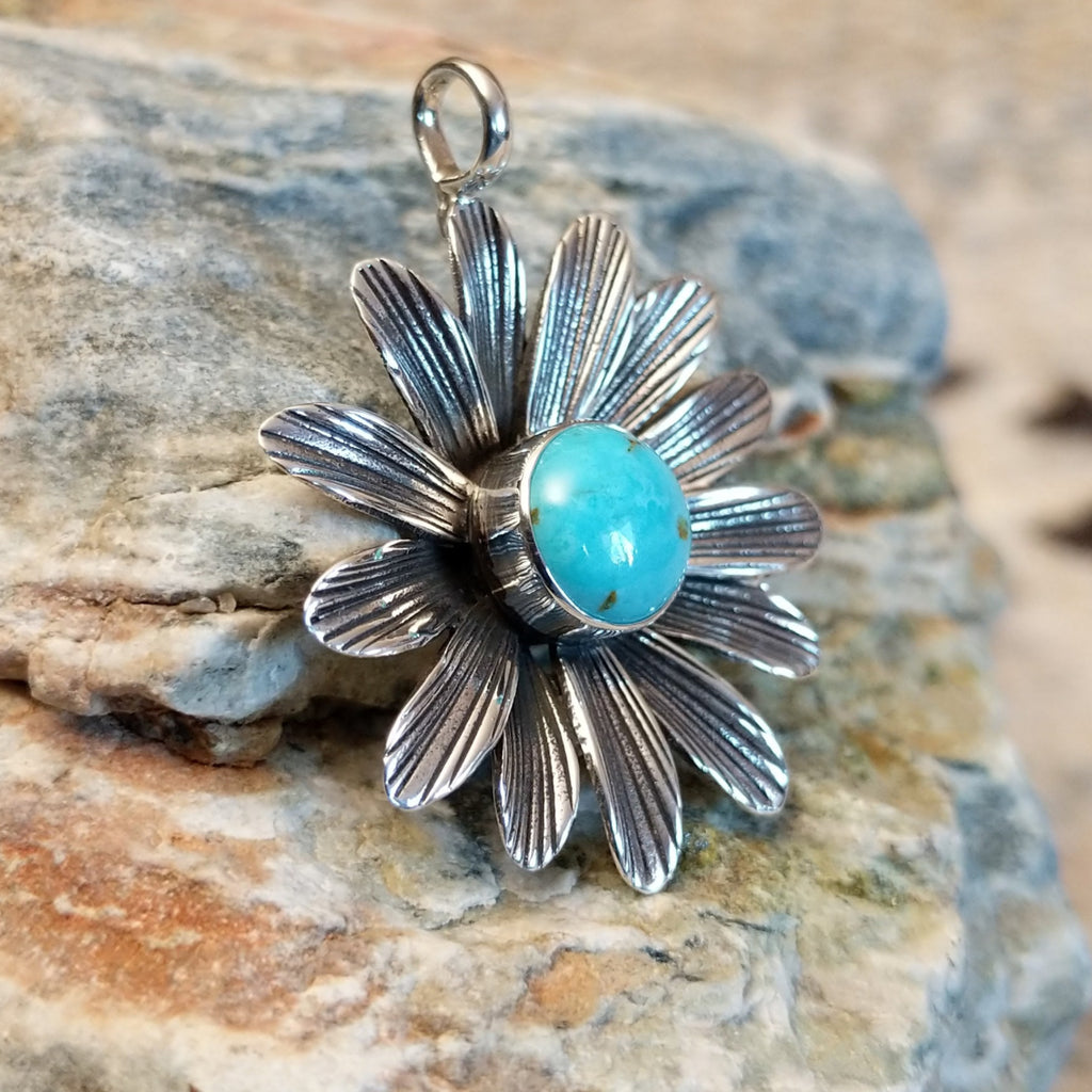 Navajo Made Turquoise Flower Pendant GJ-PND-0083