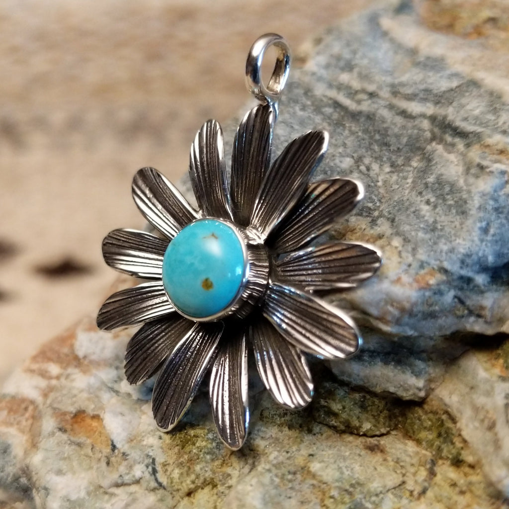 Navajo Made Turquoise Flower Pendant GJ-PND-0083