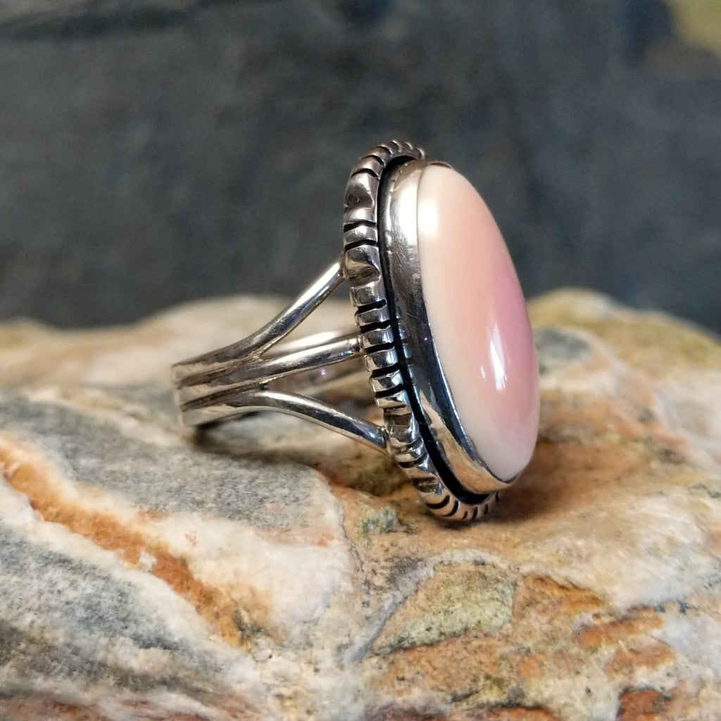 Pink Conch Shell Ring by Zia GJ-RNG-0076