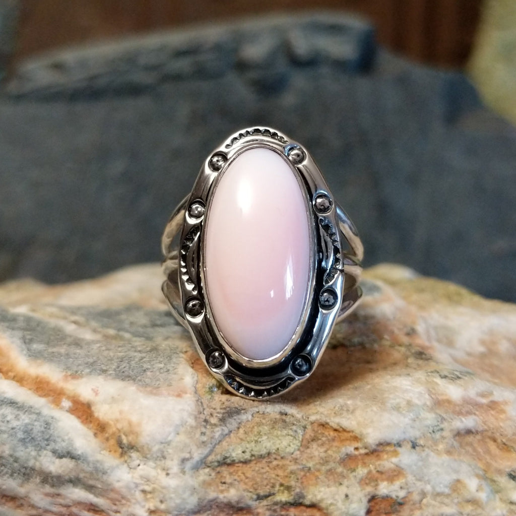 Long Oval Pink Conch Shell Ring by Terry Wood GJ-RNG-0080